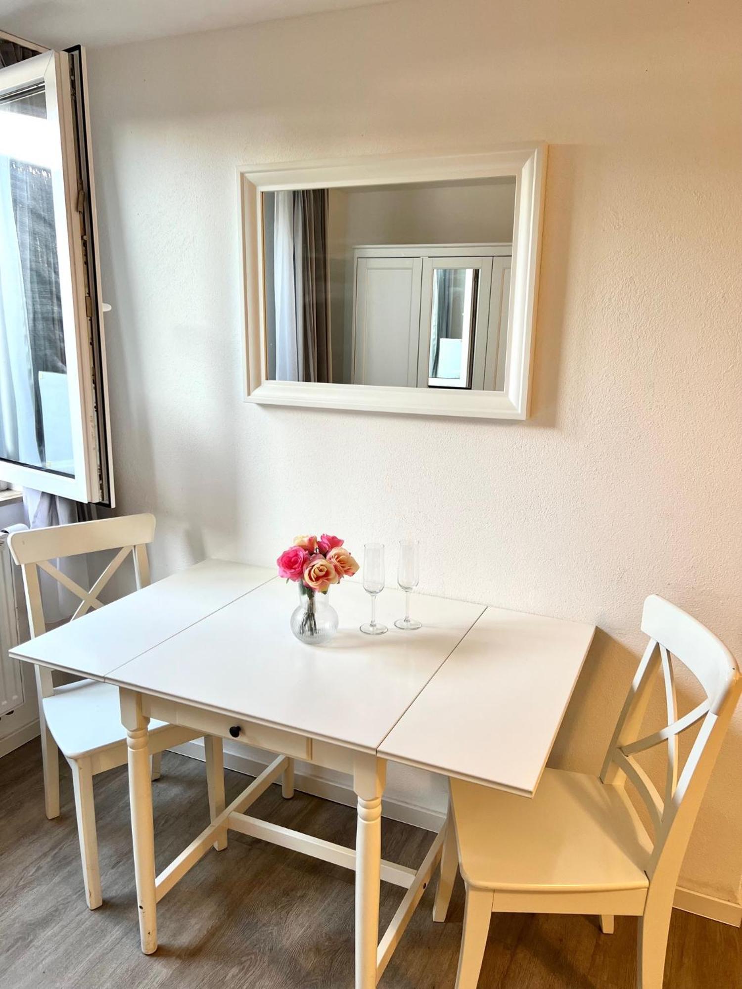 City Appartement Kueche,Bad, Parken Im Zentrum Von ラーベンスブルク エクステリア 写真