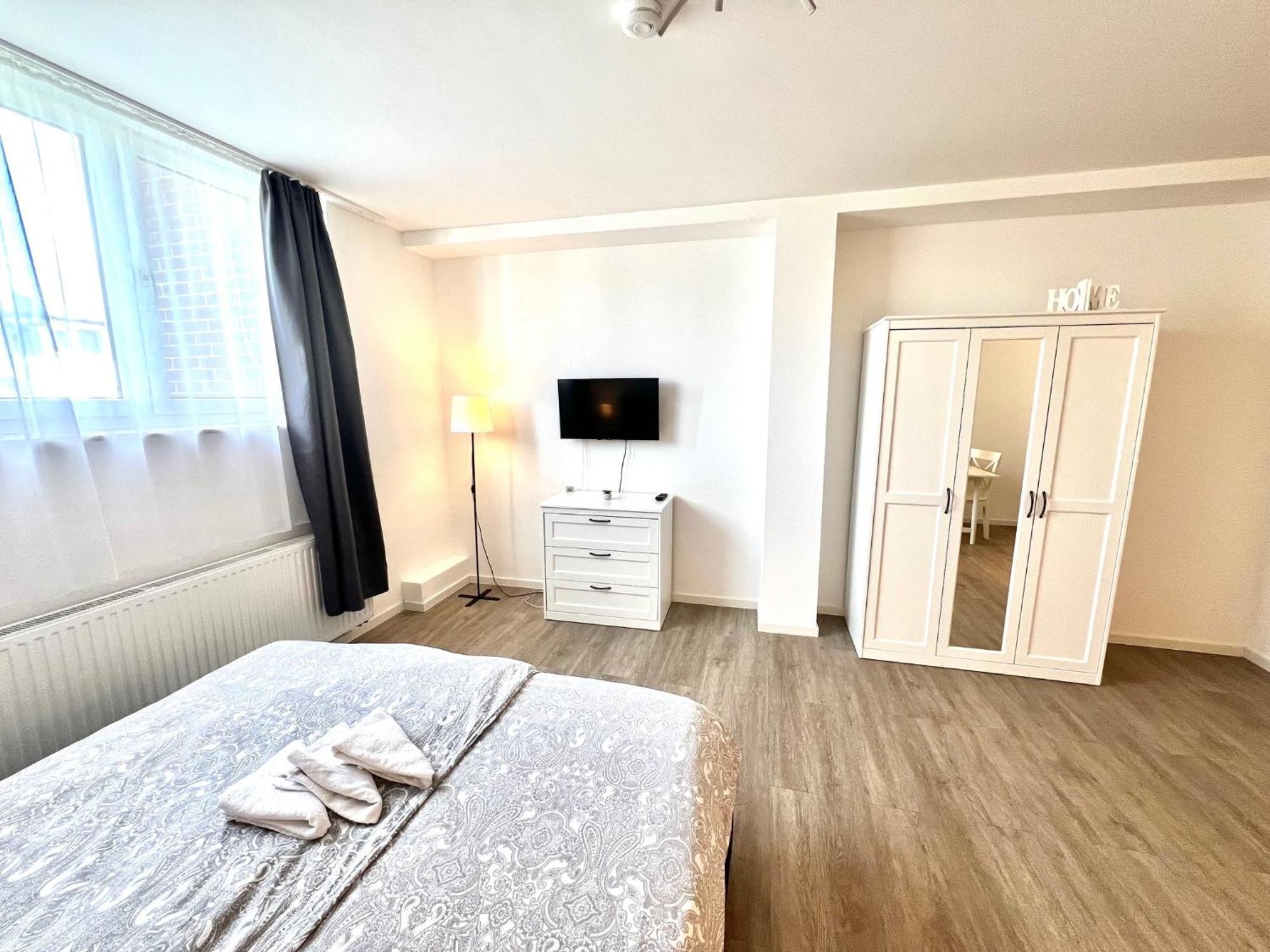 City Appartement Kueche,Bad, Parken Im Zentrum Von ラーベンスブルク エクステリア 写真