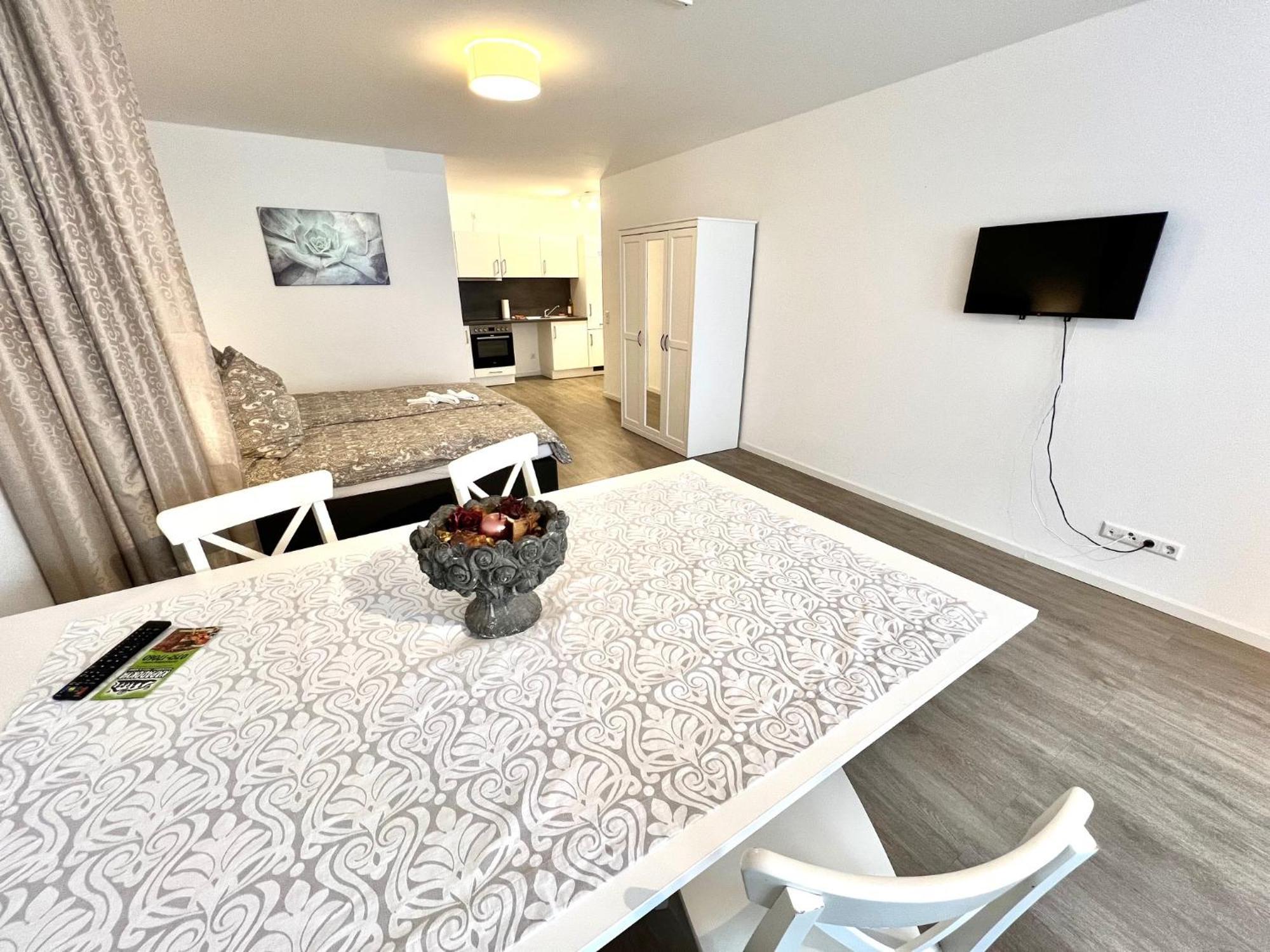City Appartement Kueche,Bad, Parken Im Zentrum Von ラーベンスブルク エクステリア 写真
