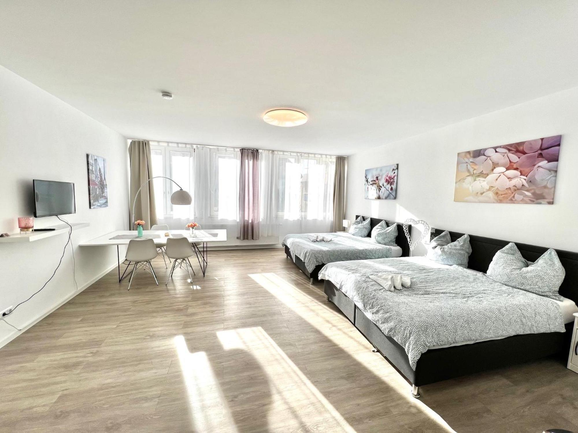 City Appartement Kueche,Bad, Parken Im Zentrum Von ラーベンスブルク エクステリア 写真