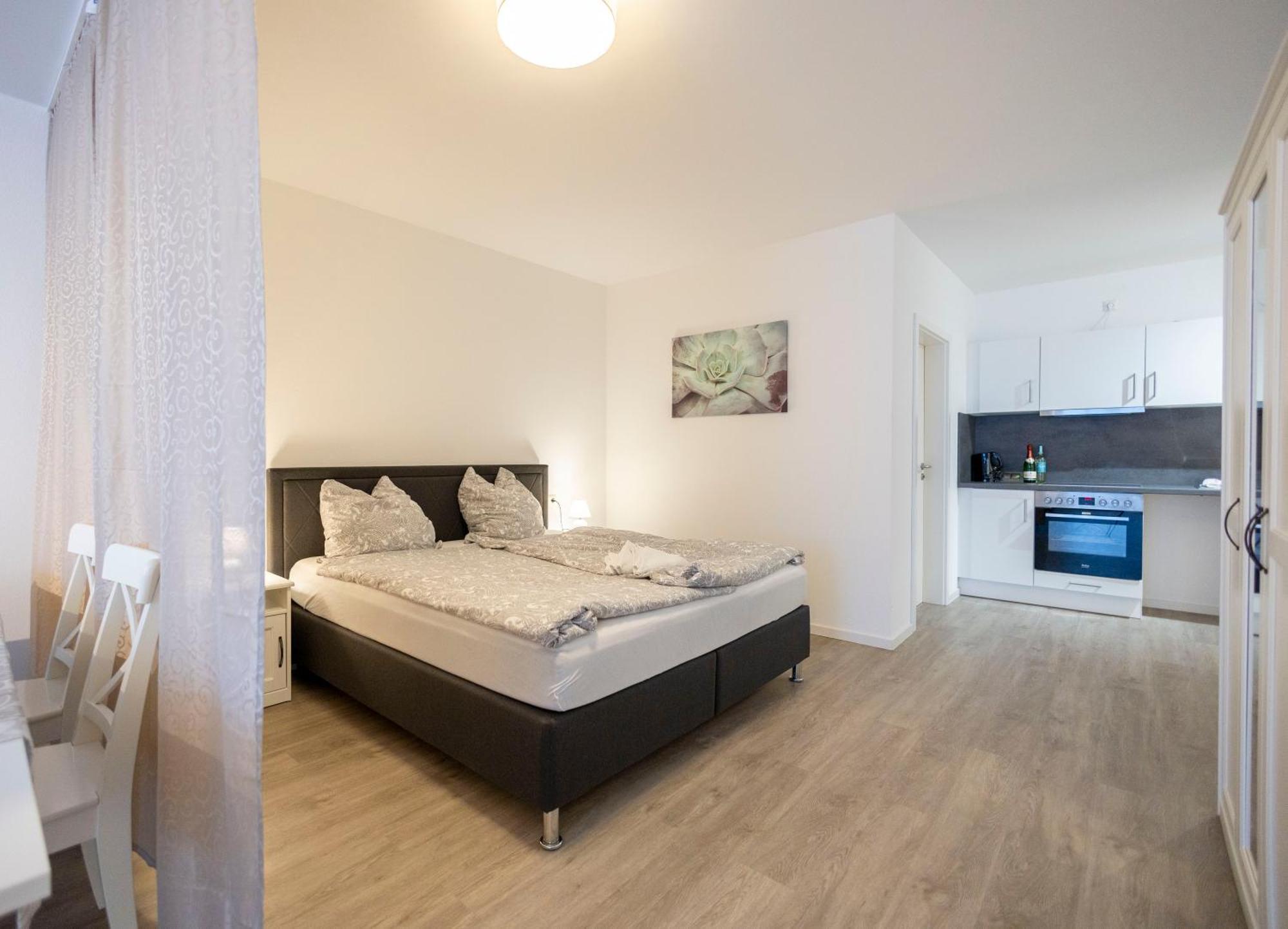 City Appartement Kueche,Bad, Parken Im Zentrum Von ラーベンスブルク エクステリア 写真